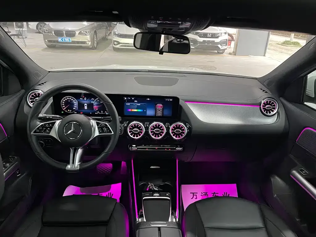 Mercedes-Benz GLA — фото 6