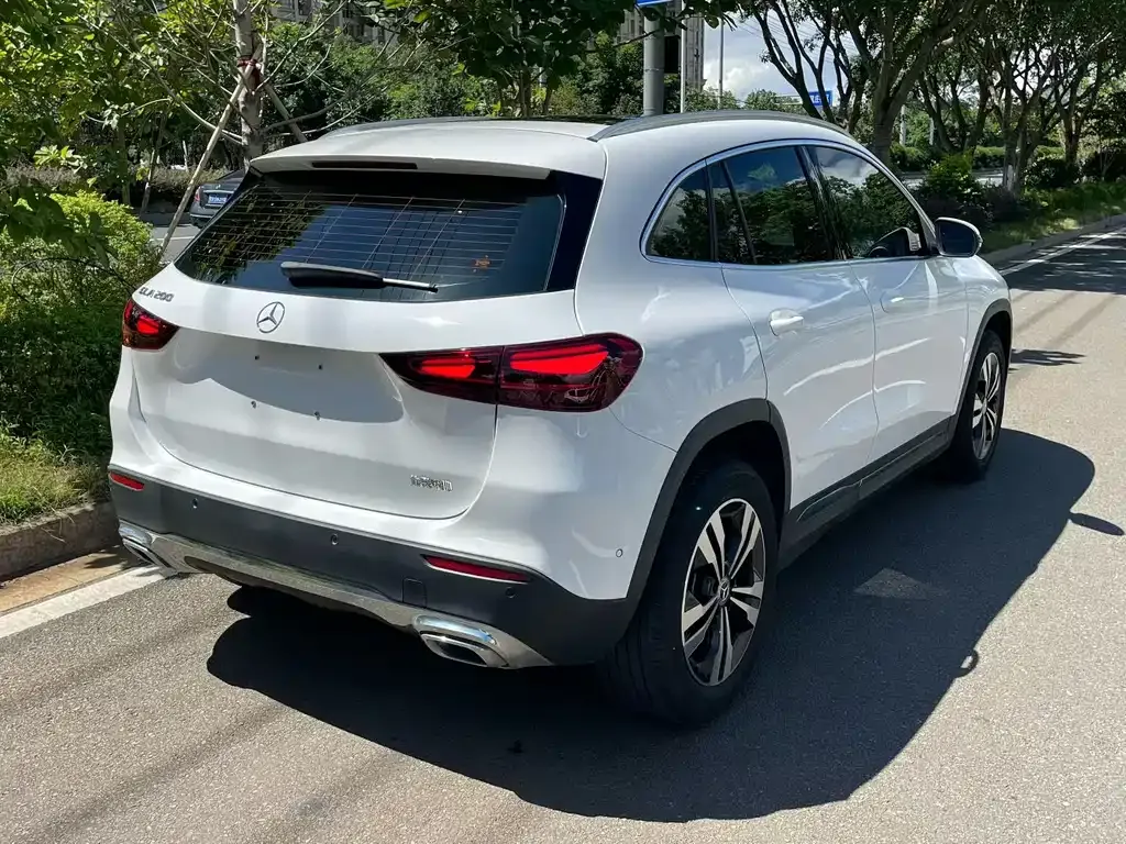 Mercedes-Benz GLA — фото 7