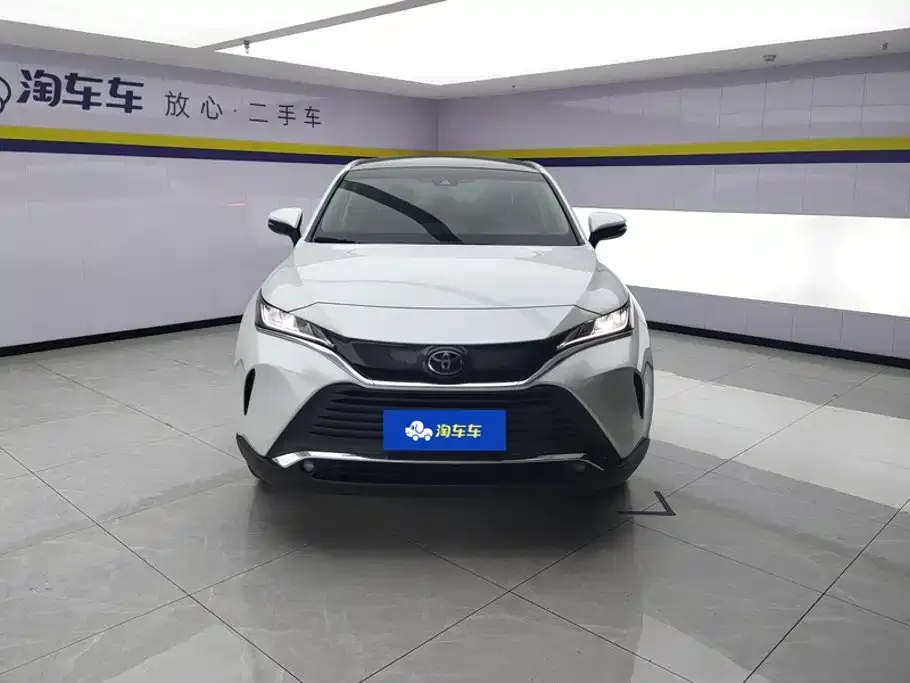 Toyota Harrier — фото 2