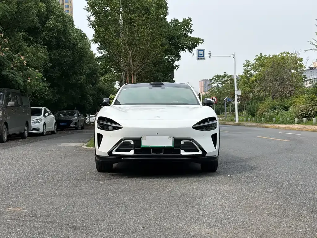 Xiaomi YU7 — фото 10
