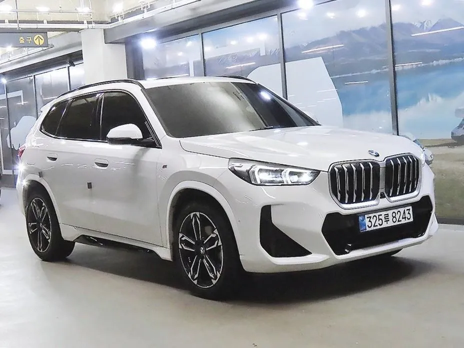 BMW X1 — фото 1