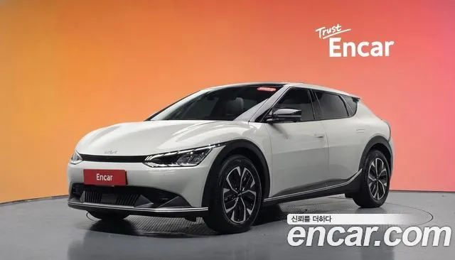 Kia EV6 — фото 1
