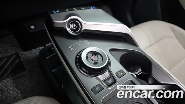Kia EV6 — фото 10
