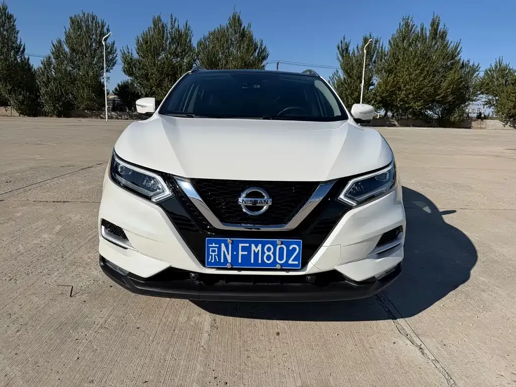 Nissan Qashqai — фото 7