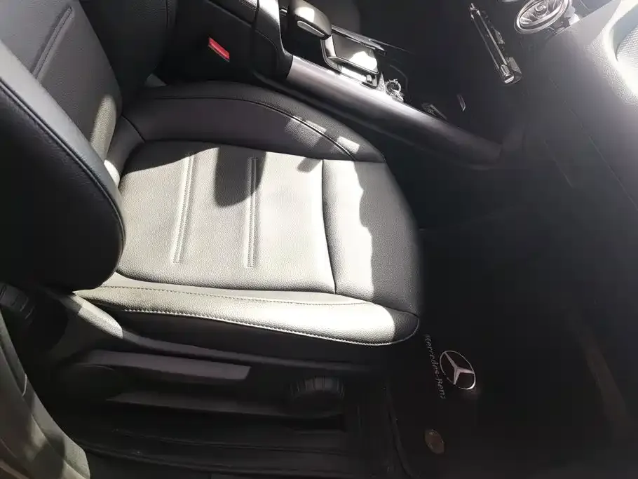 Mercedes-Benz EQA — фото 2