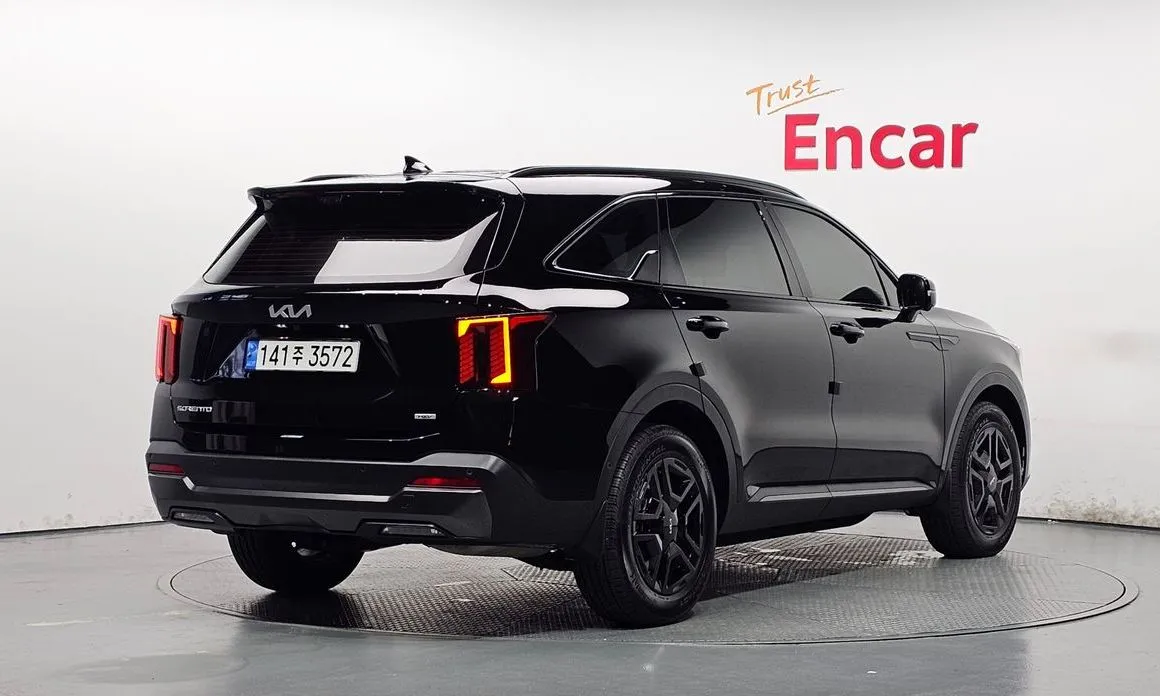 Kia Sorento — фото 10