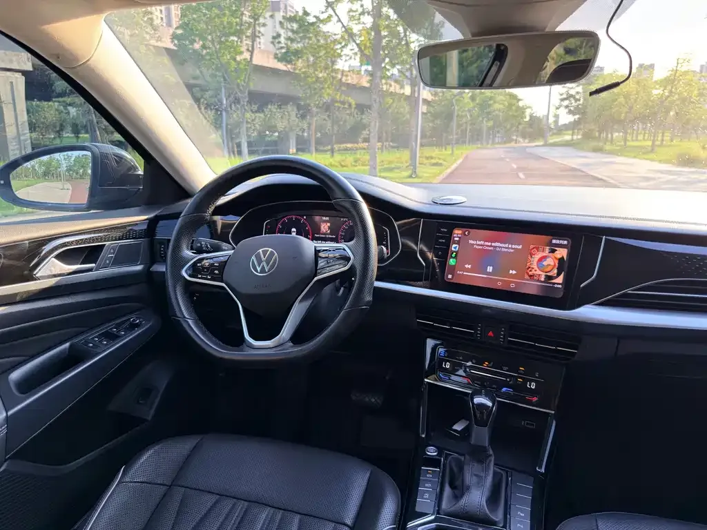 Volkswagen Passat — фото 10