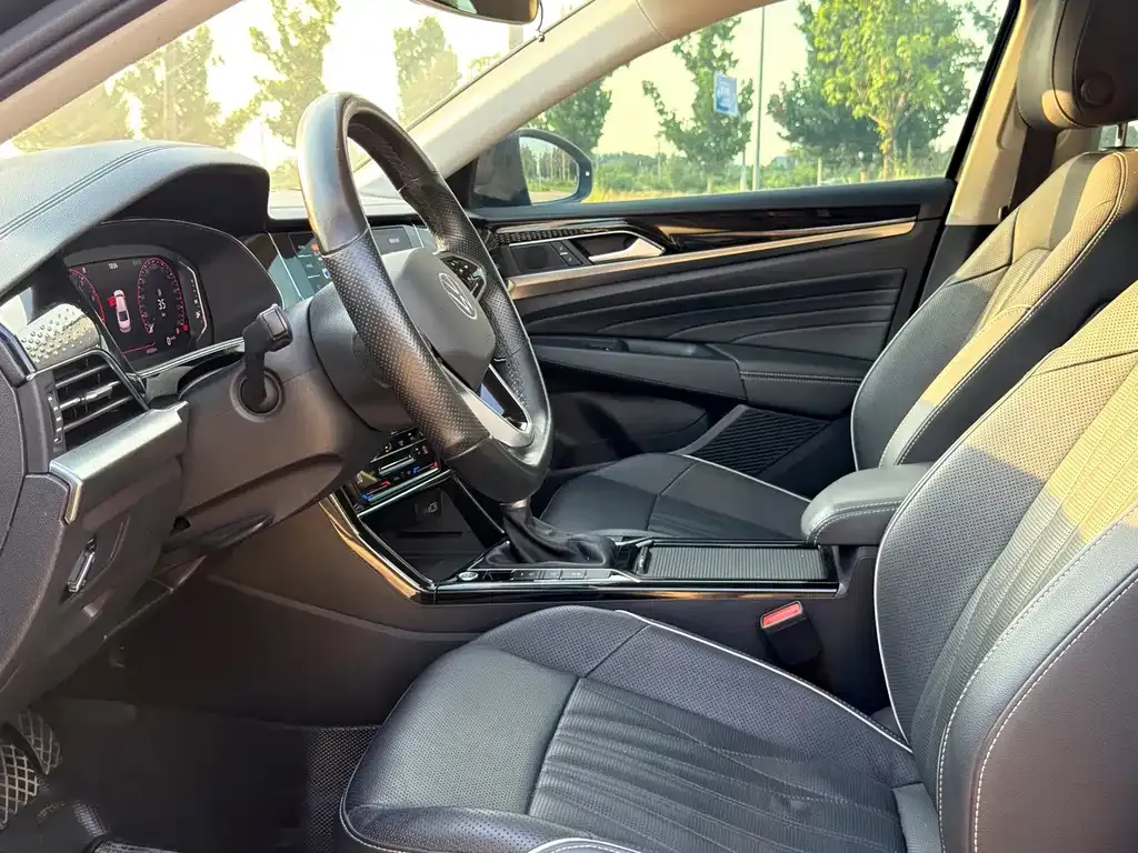 Volkswagen Passat — фото 9