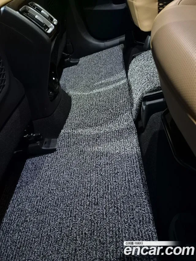 Kia Sorento — фото 10
