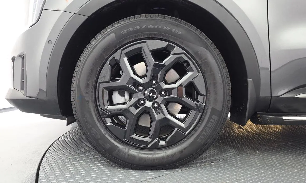 Kia Sorento — фото 9