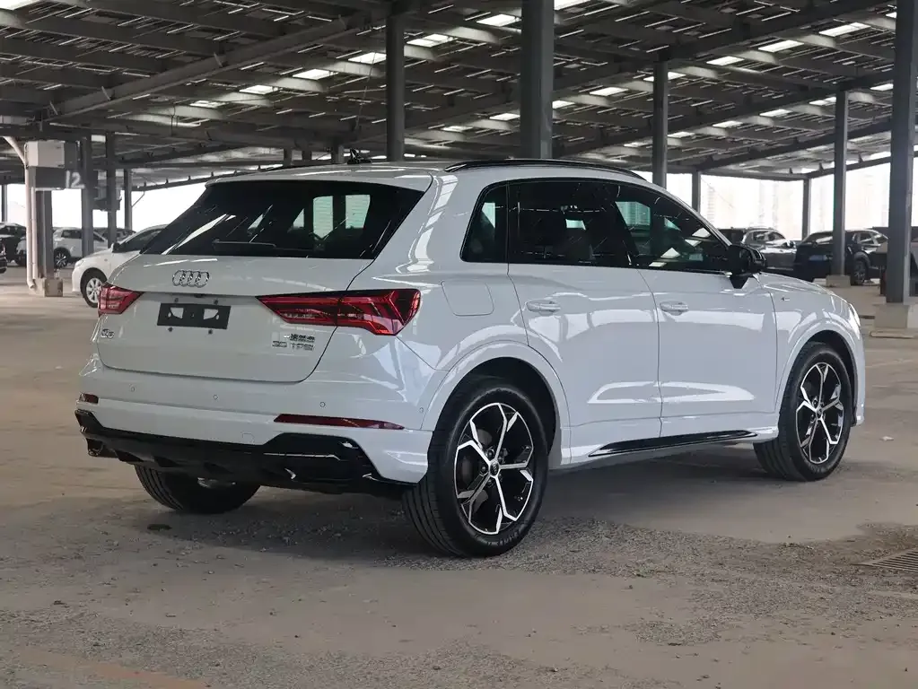 Audi Q3 — фото 3