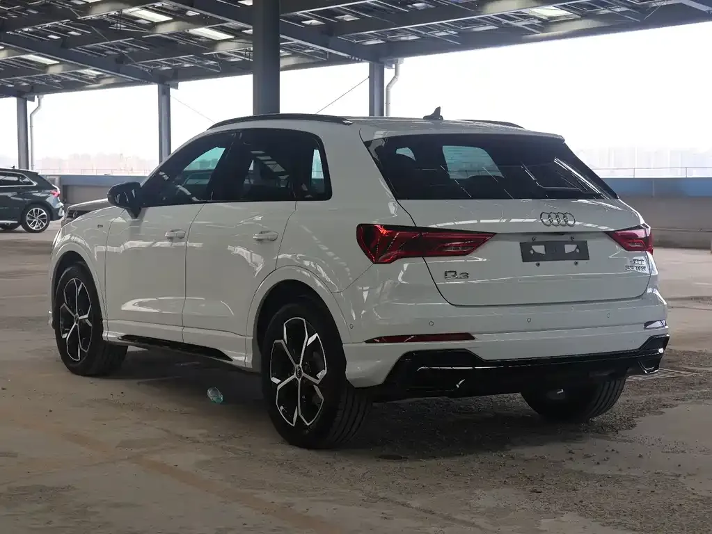 Audi Q3 — фото 5