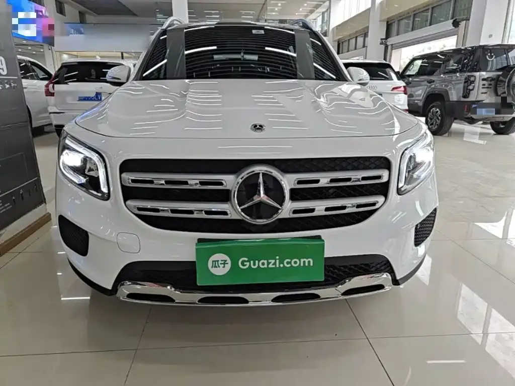 Mercedes-Benz GLB — фото 10