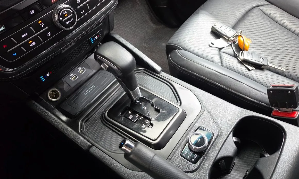 KG Mobility (Ssangyong) Rexton — фото 10