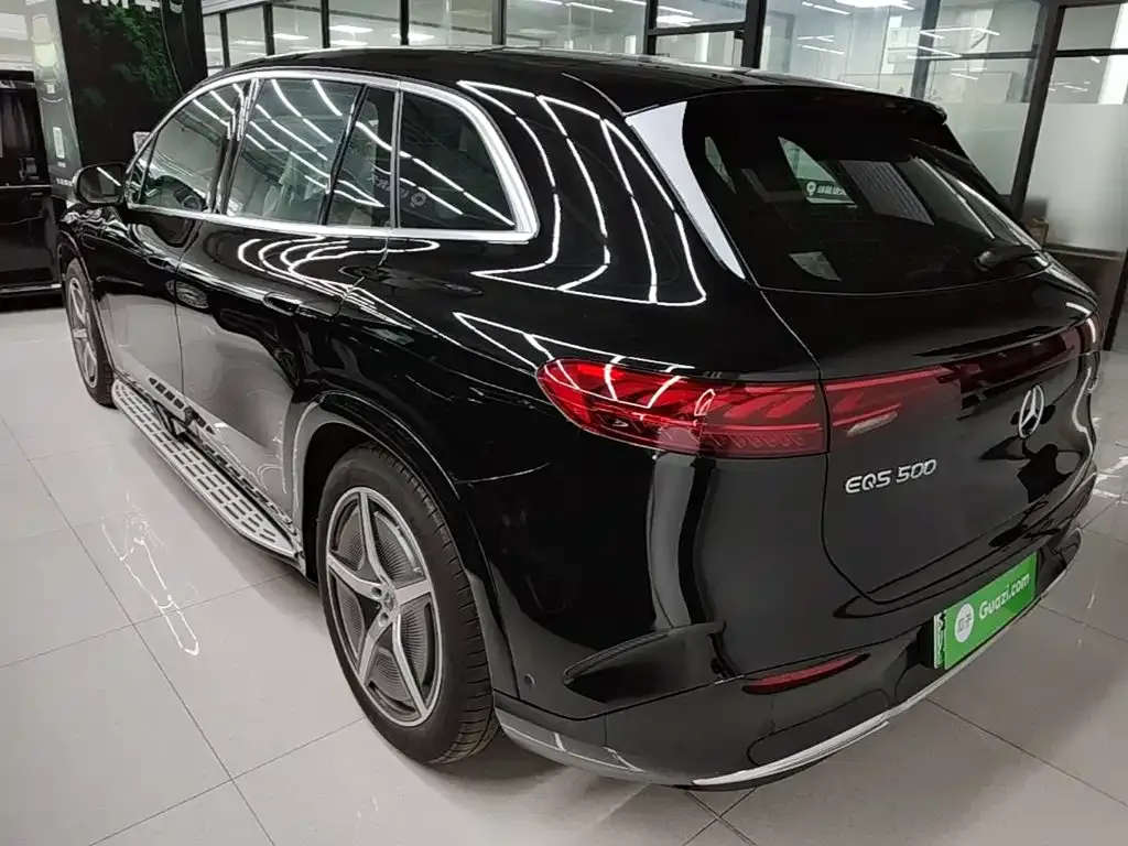 Mercedes-Benz EQS SUV — фото 6