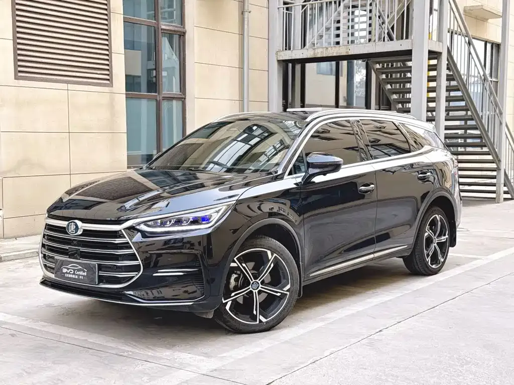 BYD Tang New Energy — фото 1