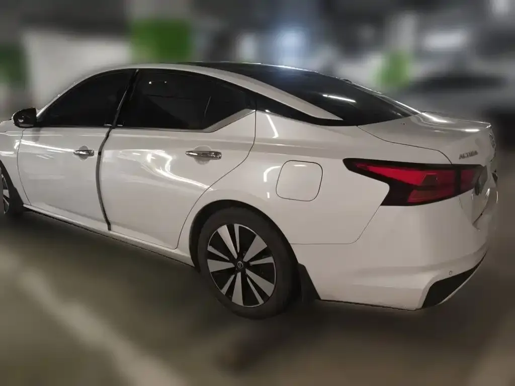Nissan Teana — фото 2