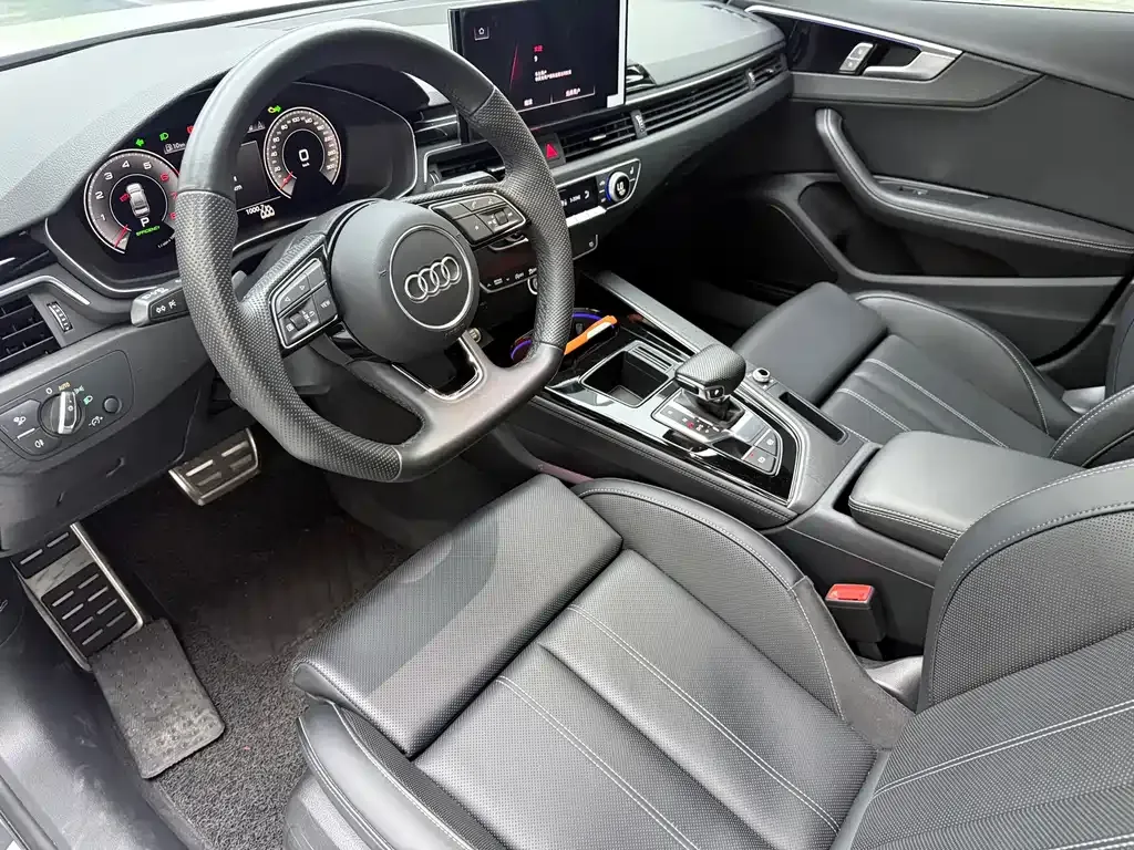 Audi A4L — фото 9