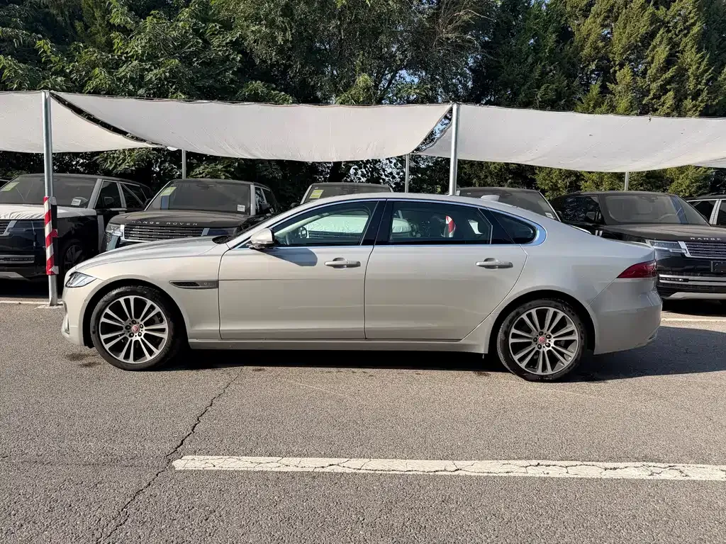 Jaguar XFL — фото 10