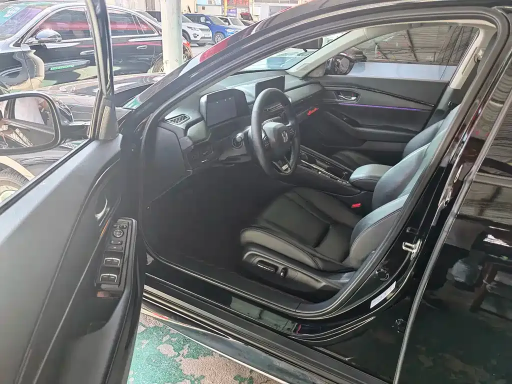 Honda Accord — фото 2
