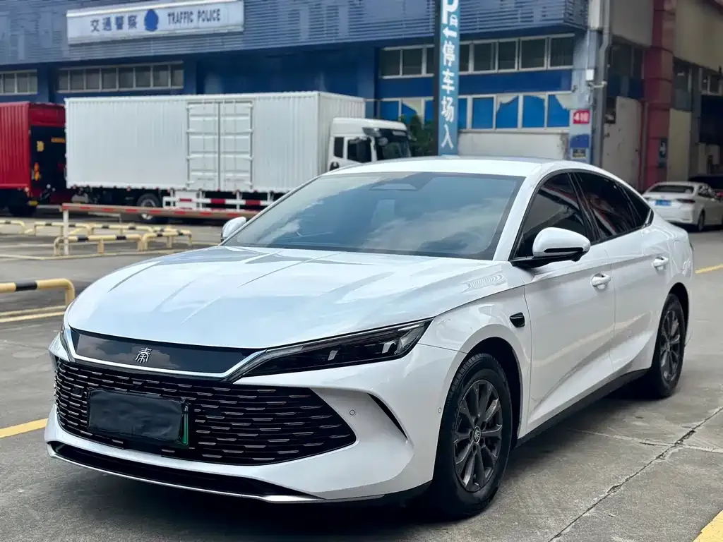 BYD Qin L — фото 4