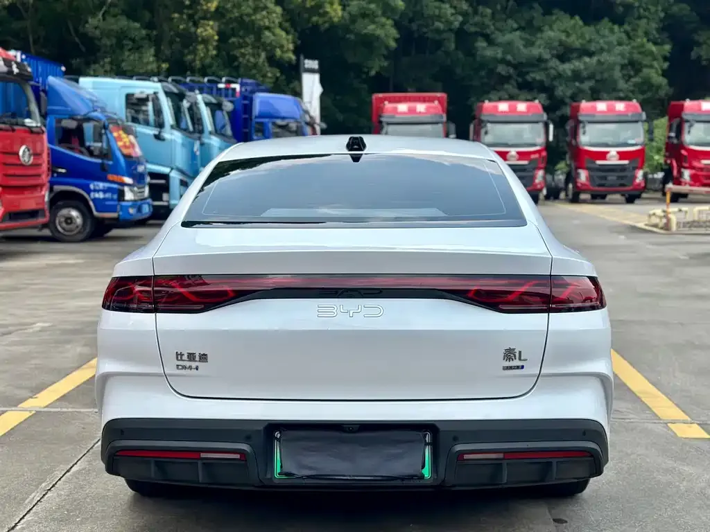BYD Qin L — фото 2
