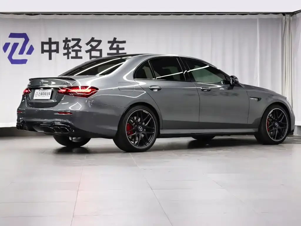 Mercedes-Benz E-Class AMG — фото 10