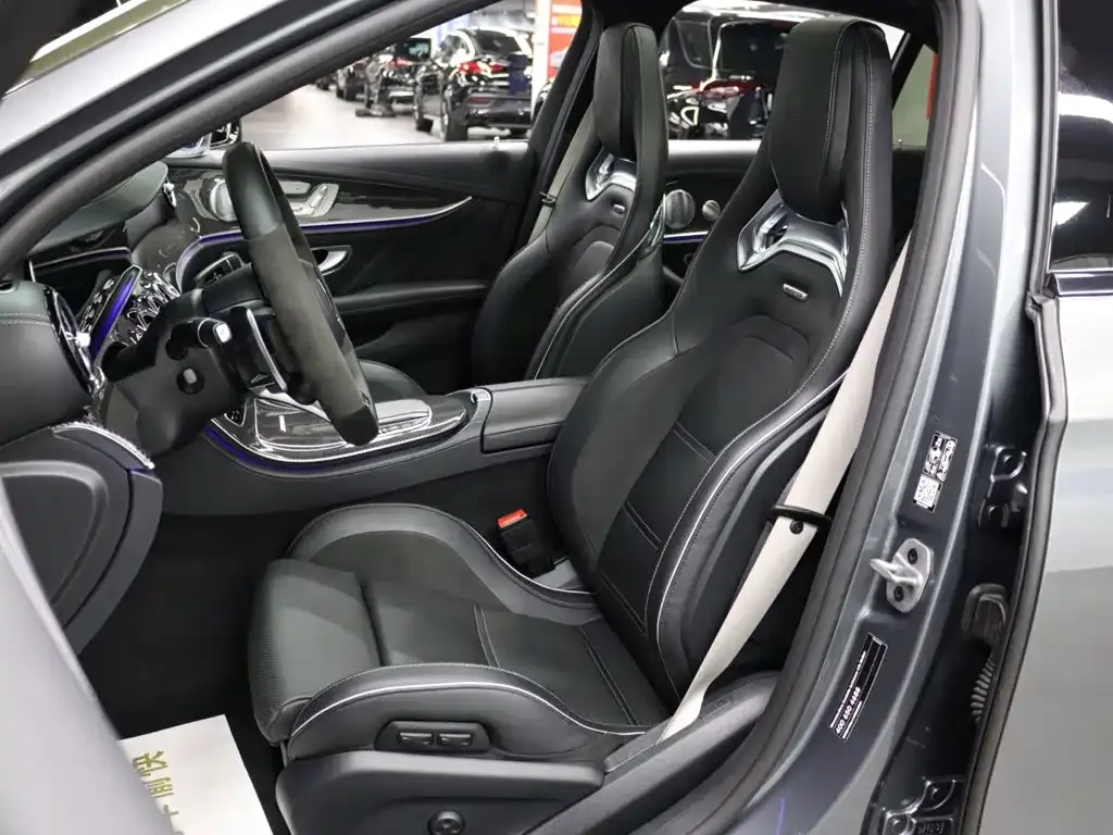 Mercedes-Benz E-Class AMG — фото 9
