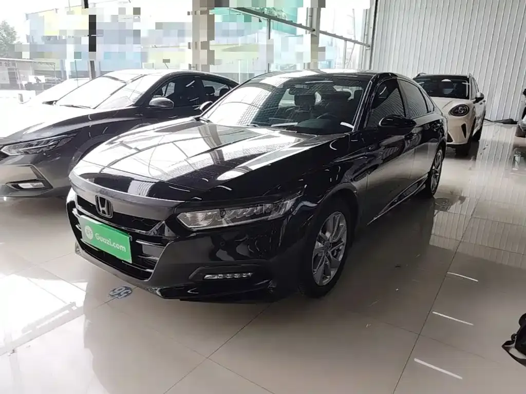 Honda Accord — фото 1