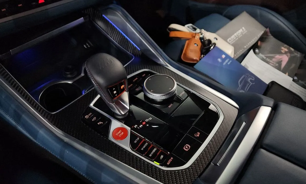 BMW XM — фото 8