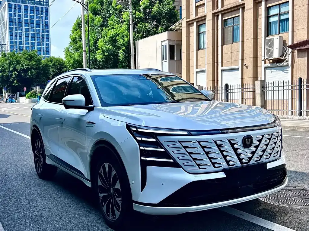 Changan CS75 PLUS — фото 6