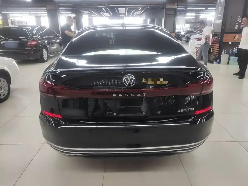 Volkswagen Passat — фото 3