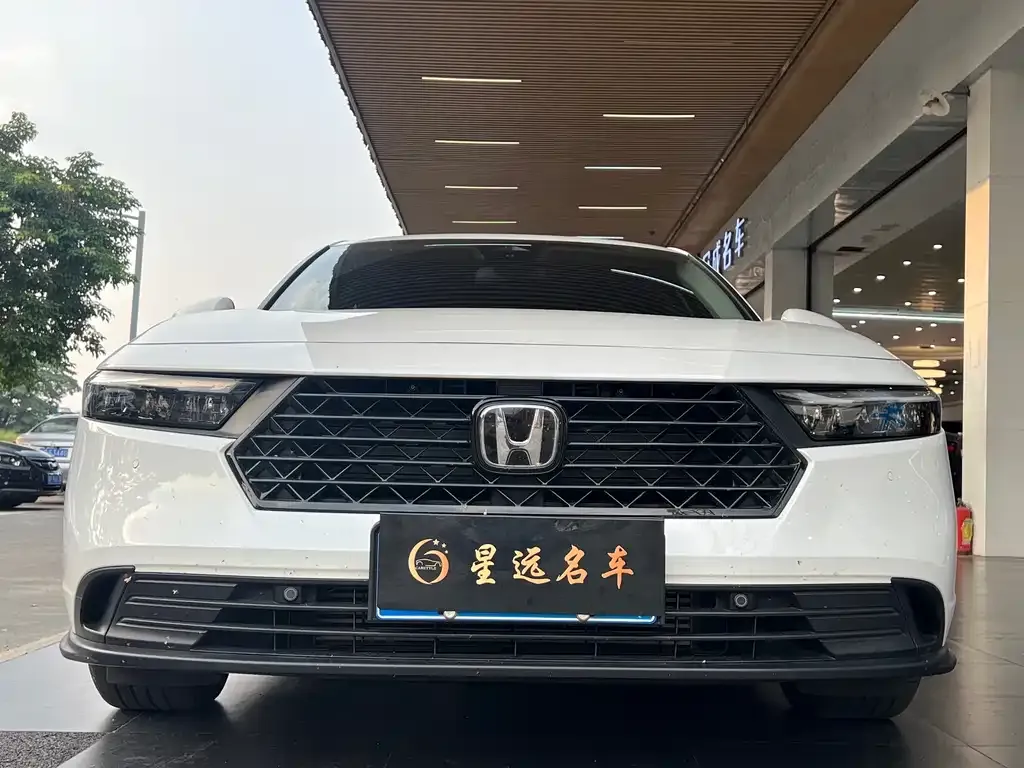 Honda Accord — фото 3