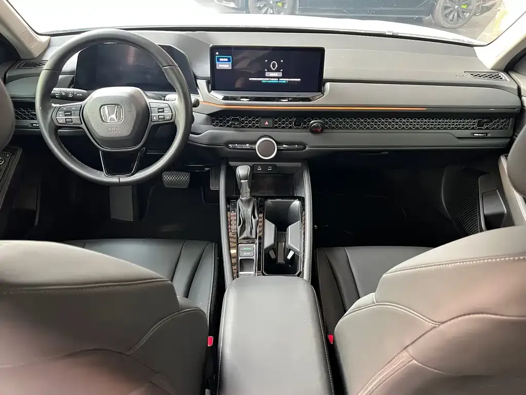 Honda Accord — фото 7