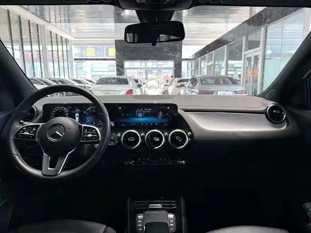 Mercedes-Benz GLA — фото 5