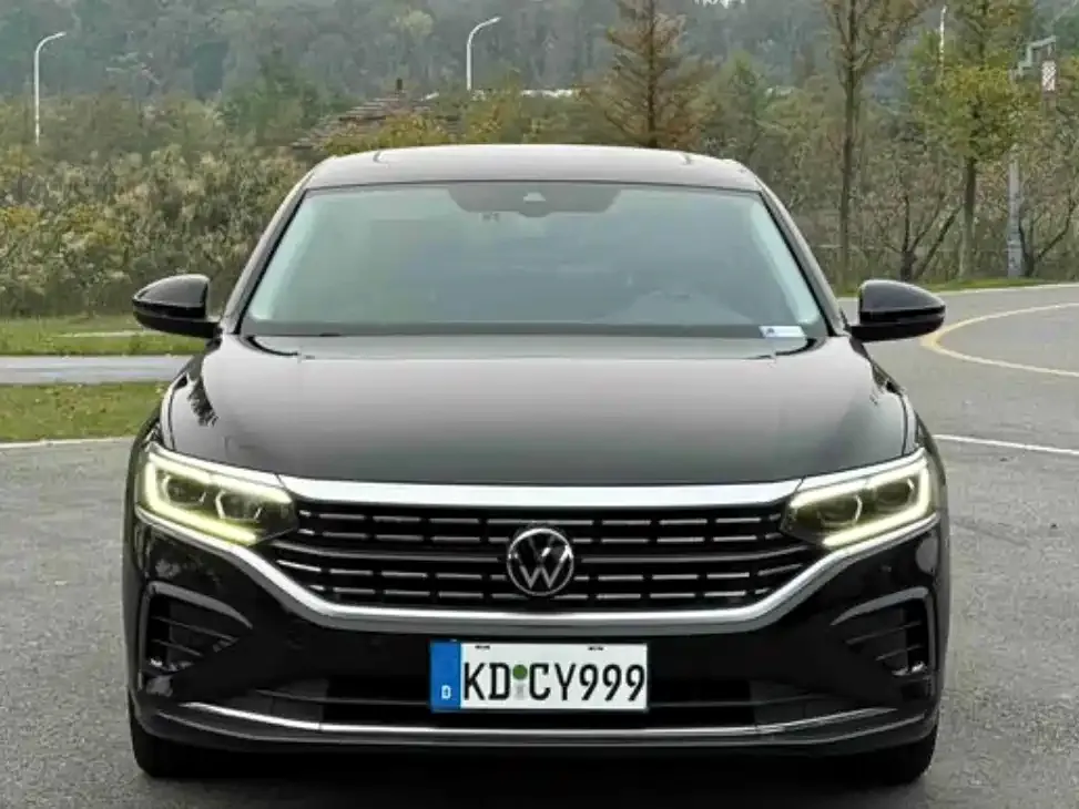 Volkswagen Passat — фото 3