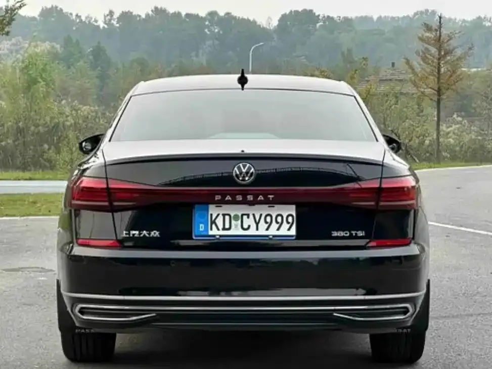 Volkswagen Passat — фото 9