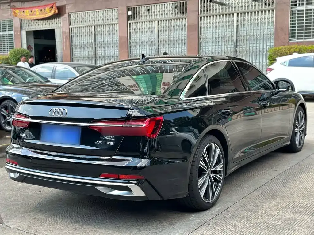 Audi A6L — фото 5