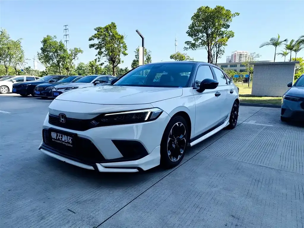 Honda Civic — фото 1