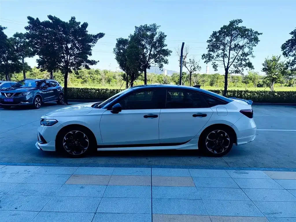 Honda Civic — фото 8