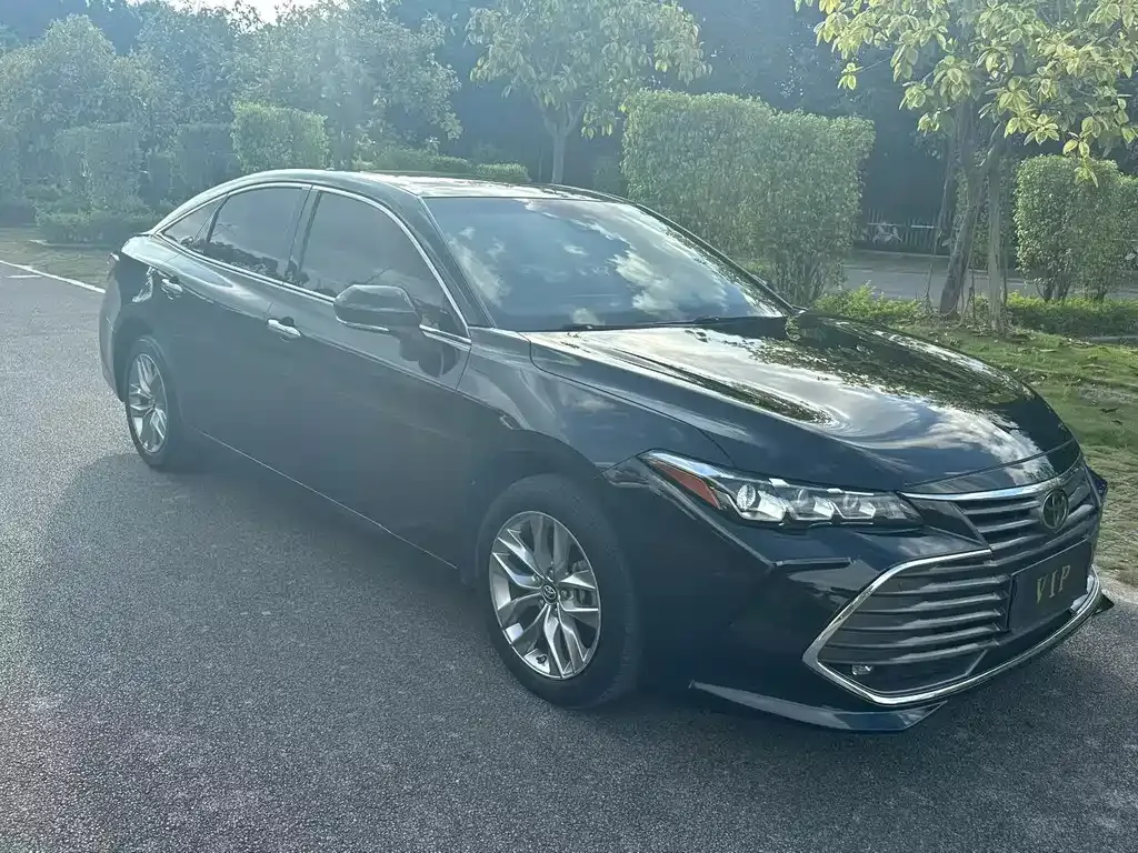 Toyota Avalon — фото 9