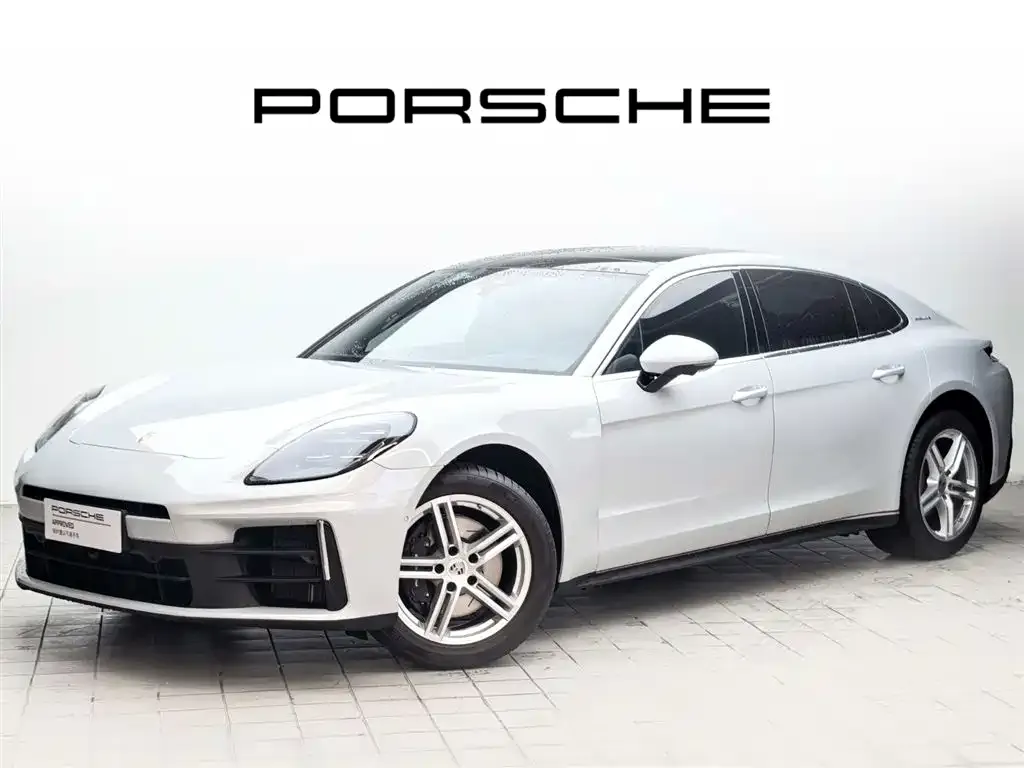 Porsche Panamera — фото 1