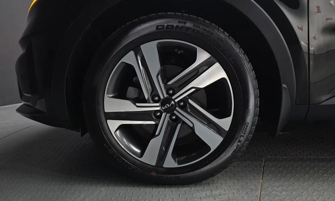 Kia Sorento — фото 5