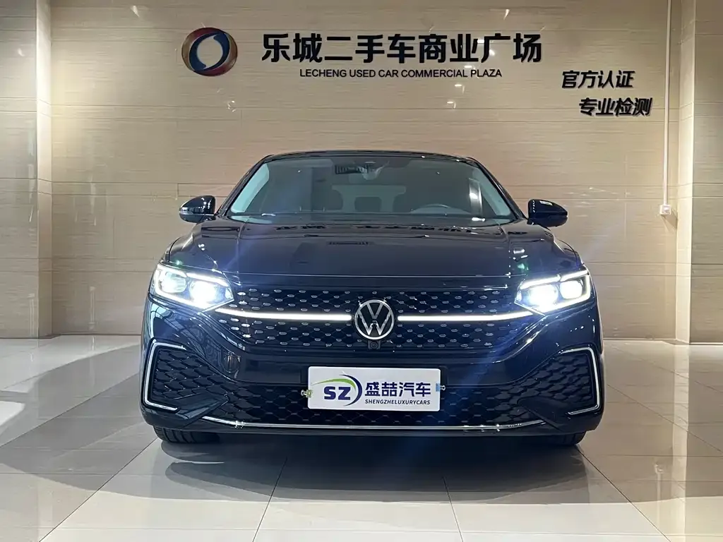 Volkswagen Passat — фото 10