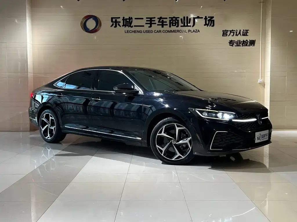 Volkswagen Passat — фото 4