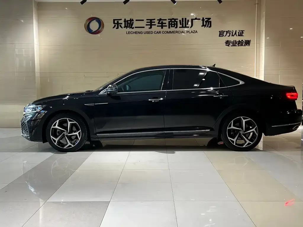 Volkswagen Passat — фото 2