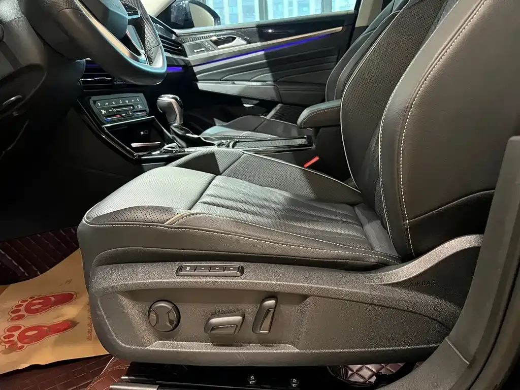 Volkswagen Passat — фото 7