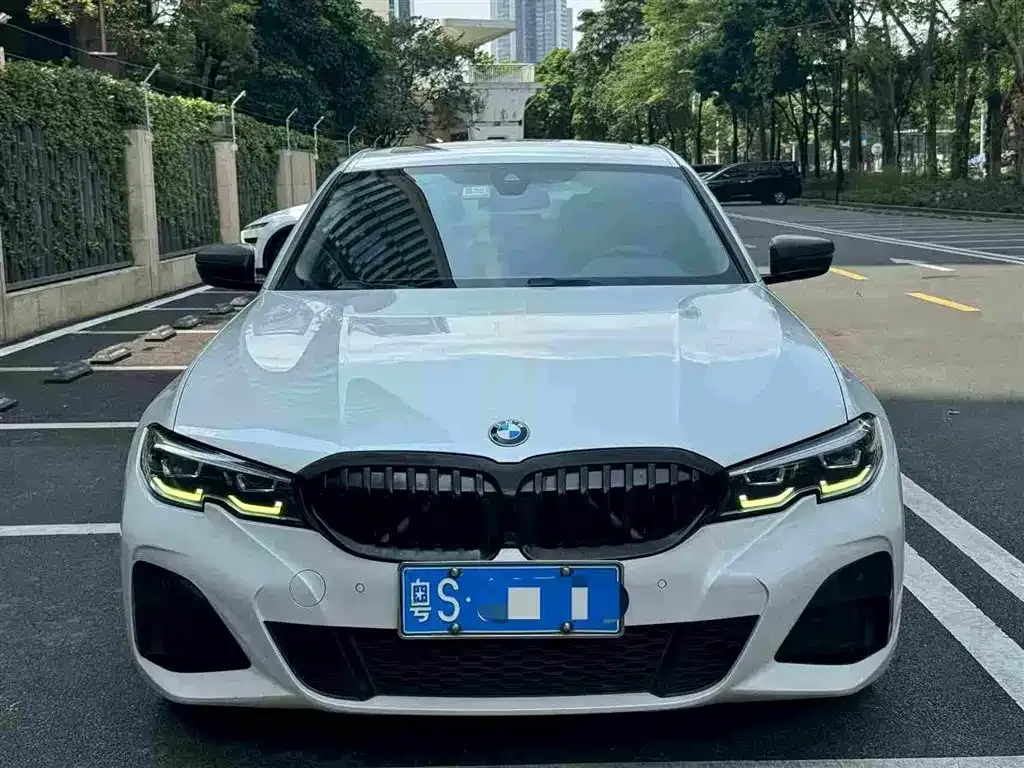 BMW 3 Series — фото 1