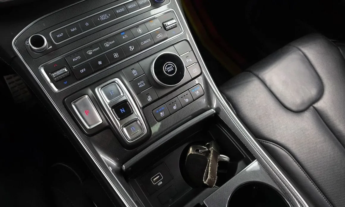 Hyundai Santafe — фото 7