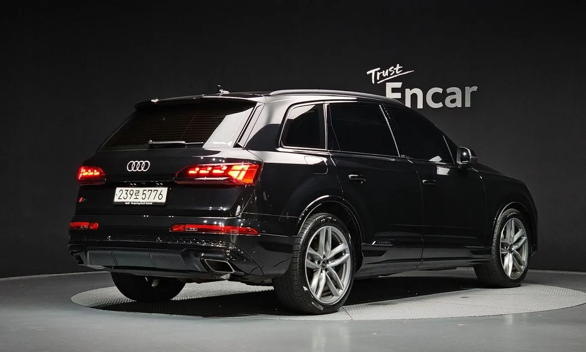 Audi Q7 — фото 2